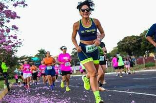 Suzani de Souza começou a correr após perder a filha de cinco anos. (Foto: Arquivo pessoal)