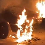 Incêndio destrói Fiat Uno na Av. Gury Marques e assusta moradores
