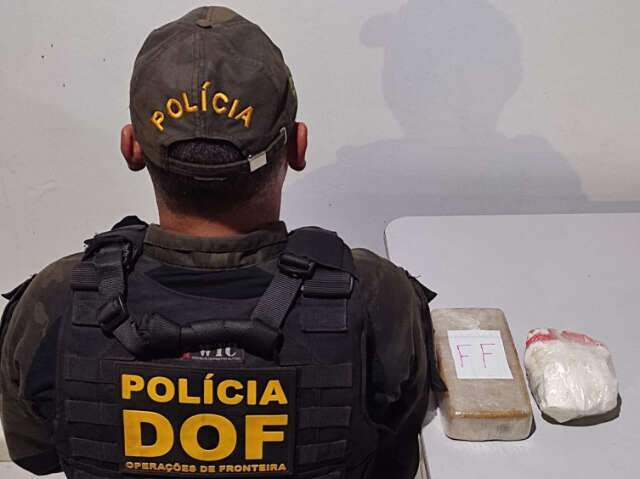 Idosa &eacute; presa ao tentar transportar coca&iacute;na avaliada em R$ 91 mil