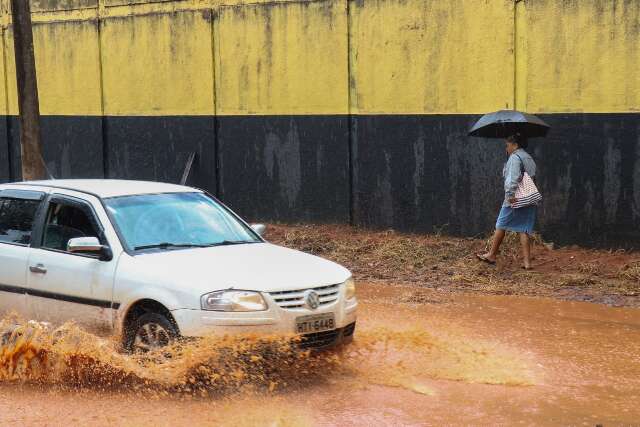 Asfaltamento do Jardim Noroeste custar&aacute; R$ 20 milh&otilde;es, prev&ecirc; prefeita