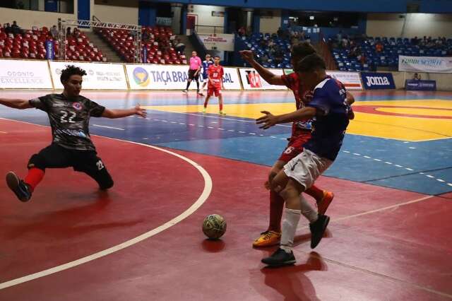 Ta&ccedil;a Brasil de futsal tem seis jogos nesta ter&ccedil;a-feira no Guanandiz&atilde;o 