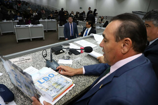 Presidente da Câmara durante debates sobre a LDO: vereadores saem fortalecidos com emendas impositivas (Foto: Divulgação Câmara)