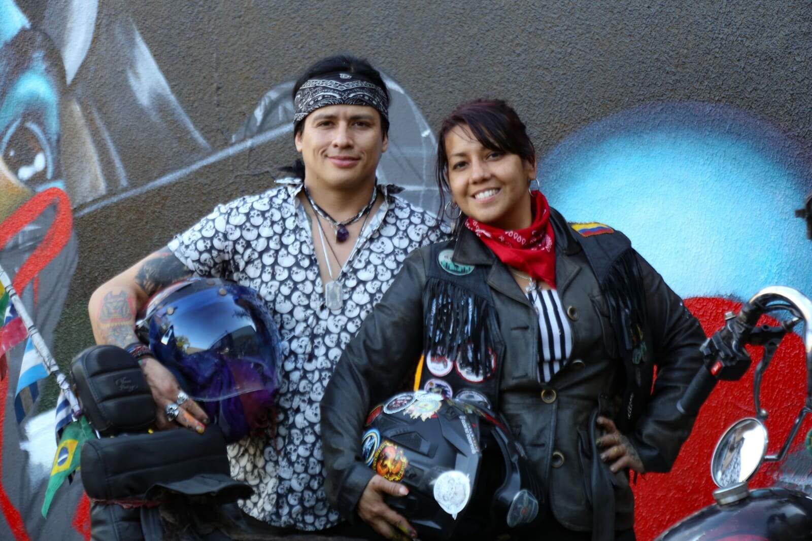 Viagem pela América do Sul fez casal colombiano criar mural na cidade 