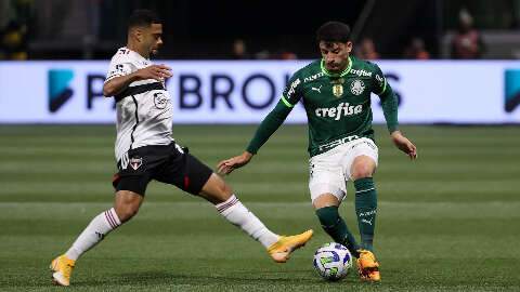 São Paulo vence Palmeiras e avança às semifinais da Copa do Brasil
