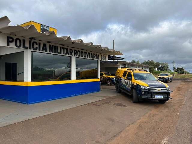 Sete policiais militares s&atilde;o presos por receber propina de contrabandistas