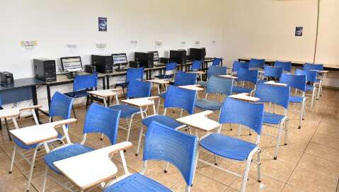Prefeitura inaugura salas com computadores para facilitar acesso a cursos