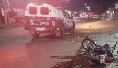 Moradores ouvem barulho de colisão e encontram motociclista morto 