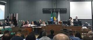 Visão da Plenário do Tribunal do Júri de Campo Grande da plateia (Foto: Reprodução)