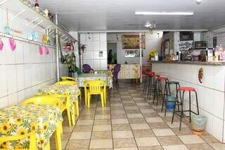 Restaurante Atalaias fica na Avenida Fernando Corrêa da Costa, número 577 (Foto: Juliano Almeiida)