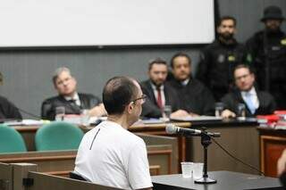 Jamil Name Filho em depoimento no Tribunal do Júri. (Foto: Henrique Kawaminami)