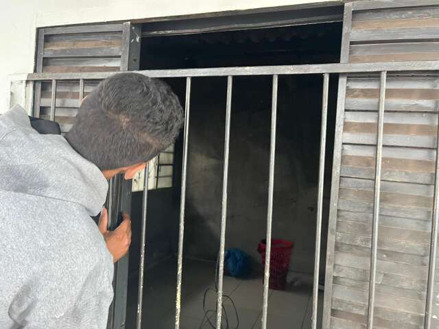 &quot;N&atilde;o foi proposital&quot;, afirma pai de crian&ccedil;as resgatadas de casa em chamas 