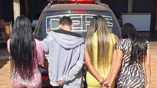 Travestis foram presas na casa onde moravam e confessaram crime (Foto: Divulgação | PCMS)