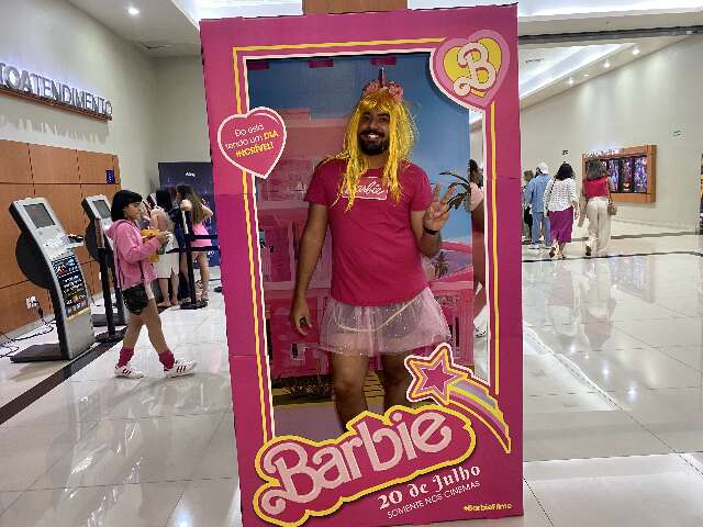 Com cinema lotado, Barbie é o filme de boneca que uniu todo mundo