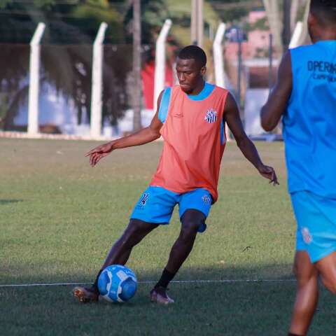 Agenda esportiva tem futebol, v&ocirc;lei de praia e t&ecirc;nis neste final de semana