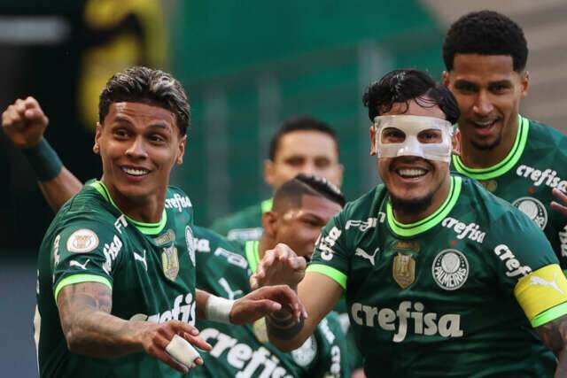 Palmeiras volta a vencer no Brasileir&atilde;o e supera Fortaleza por 3 a 1