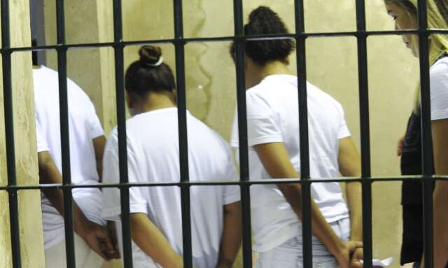 Apesar de decis&atilde;o do STF, gr&aacute;vidas ainda s&atilde;o encarceradas no Brasil