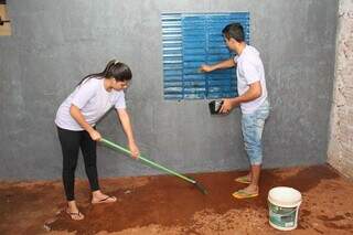 Limpeza de casa é serviço feito a quatro mãos por &#39;Casal da Faxina&#39;. (Foto: Juliano Almeida)