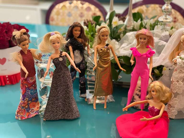Solange quis agradar neta e hoje sua terapia é fazer roupas de Barbie -  Comportamento - Campo Grande News