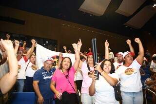 Integrantes do Movimento Popular de Luta durante evento do Plano Safra da Agricultura Familiar 2023/2024 na Capital (Foto: Paulo Francis)