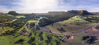 Vista aérea da estrada Parque de Piraputanga (Foto: Divulgação)