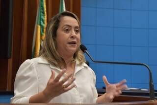 Deputada estadual Lia Nogueira durante sessão na Alems (Foto: Reprodução/Alems)