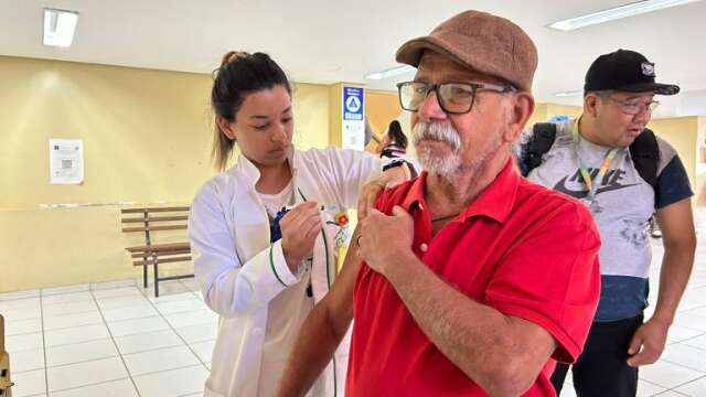 Sa&uacute;de leva vacina&ccedil;&atilde;o contra a gripe ao CEM nesta quarta-feira