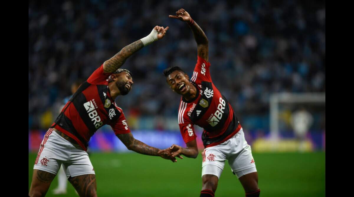 Grêmio recebe Flamengo em jogo de ida da semifinal da Copa do Brasil