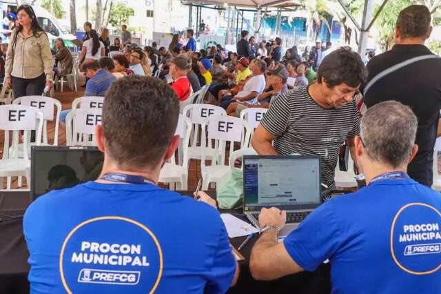 Unidades do Procon quitam 290 d&iacute;vidas em mutir&atilde;o no Centro