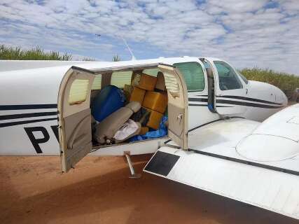 Avião interceptado pela FAB saiu com cocaína de MS rumo ao Paraguai