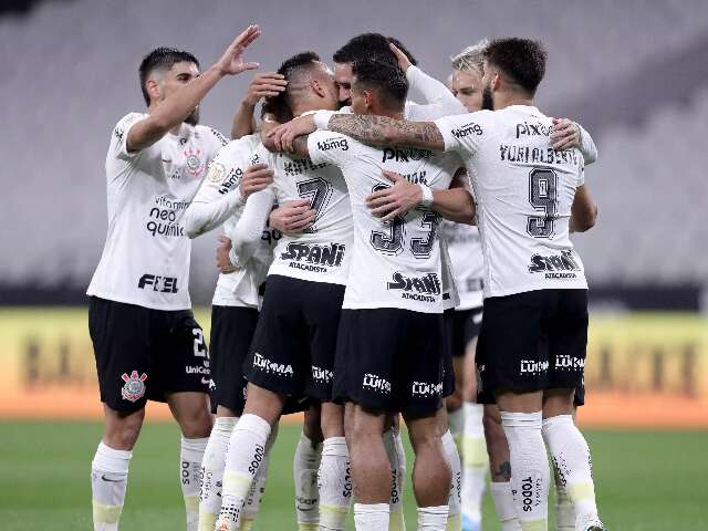 Em jogo sem torcida, Corinthians vence o lanterna Vasco no Brasileir&atilde;o