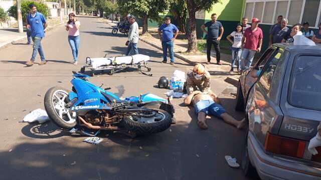 Motociclista sofre traumatismo e morre ap&oacute;s carro invadir a preferencial