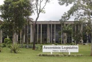 Placa da Assembleia Legislativa, no Palácio Guaicurus (Foto: Marcos Maluf)