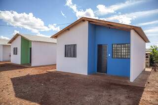 Casas entregues aos moradores da comunidade Bom Retiro (Foto: Divulgação/PMCG)