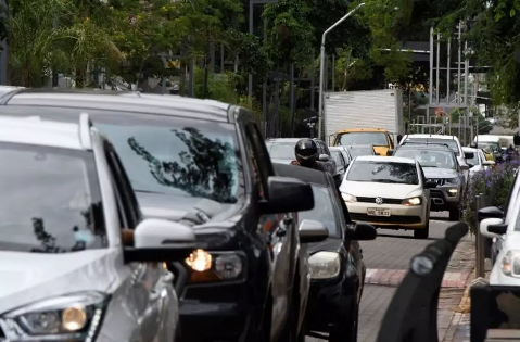 Licenciamento de ve&iacute;culos com placas final 7 e 8 vence em agosto