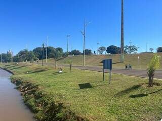 Parque das Nações Indígenas limpo nesta terça-feira (Foto: Mariely Barros)