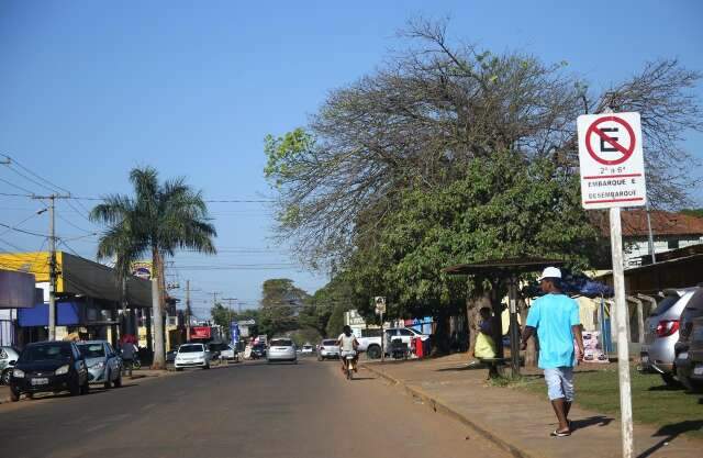 Com medo da viol&ecirc;ncia, moradores do Santa Em&iacute;lia evitam andar pelas ruas &agrave; noite