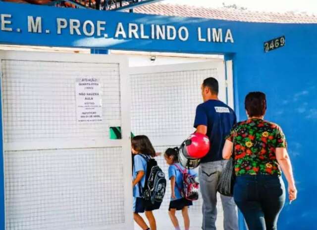 Ap&oacute;s oito anos, Campo Grande ter&aacute; concurso com 323 vagas para professores 