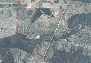 Imagem de satélite apresentada em relatório do MPMS sobre área degradada em MS (Foto: Reprodução)