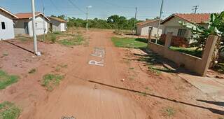 Rua onde suspeitos estavam com carro roubado e foram abordados pela Polícia Militar. (Foto: Reprodução/ Google Street View)