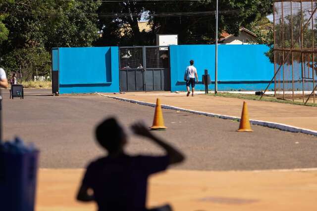 Candidato morreu em dia de 33&ordm;C, durante prova com corrida de 12 minutos &agrave;s 13h