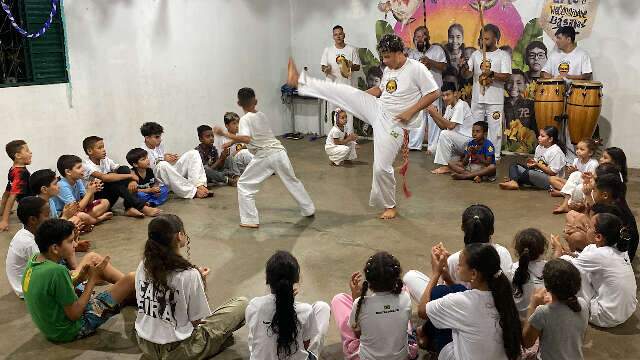 No S&atilde;o Conrado, capoeira ajudou crian&ccedil;ada at&eacute; na educa&ccedil;&atilde;o em casa