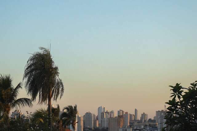 Domingo ser&aacute; de calor intenso e m&aacute;xima pode alcan&ccedil;ar 40&deg;C em MS