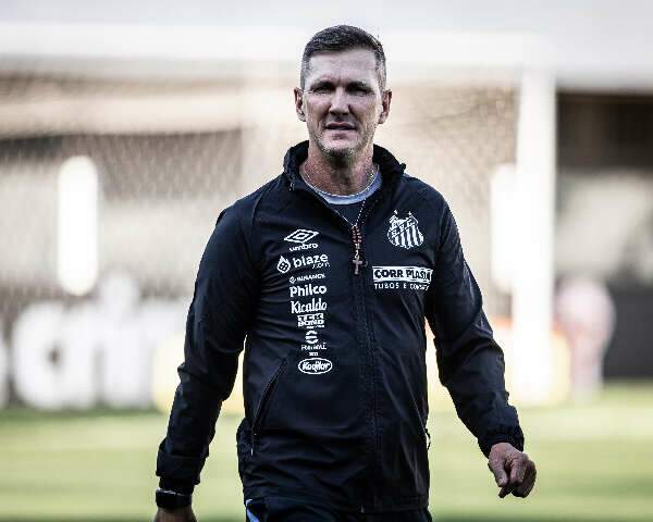 Santos demite Paulo Turra ap&oacute;s 7 jogos e apenas uma vit&oacute;ria 