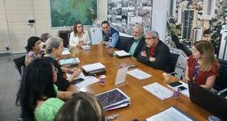 Reunião teve participação da prefeita, Sesau e membros do Ministério da Saúde (Foto: Divulgação/Sesau)