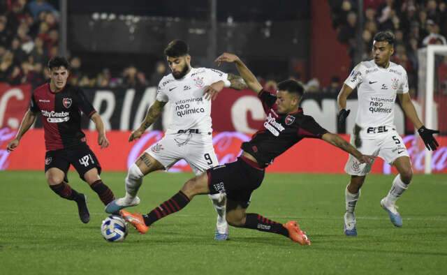 Sem gols, Corinthians empata com Newell&#039;s e vai &agrave;s quartas da Sul-Americana