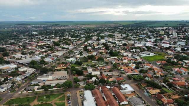 Idoso morre seis dias ap&oacute;s ser esfaqueado por desconhecido dentro de casa
