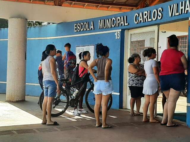 Ar-condicionado pega fogo e aulas s&atilde;o suspensas em escola do Jd. Aeroporto