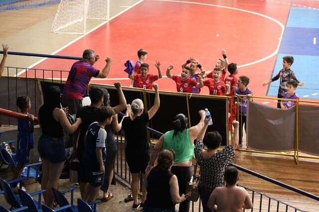 Time de MS avan&ccedil;a para a semifinal da Ta&ccedil;a Brasil de Futsal Sub-08