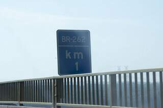 Placa do Km 1 da BR-262 em Mato Grosso do Sul (Foto: Arquivo/Campo Grande News)