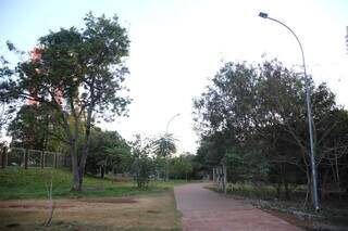 Parque fica localizado em uma área nobre da cidade, próximo de shoppings e bares (Foto: Paulo Francis)